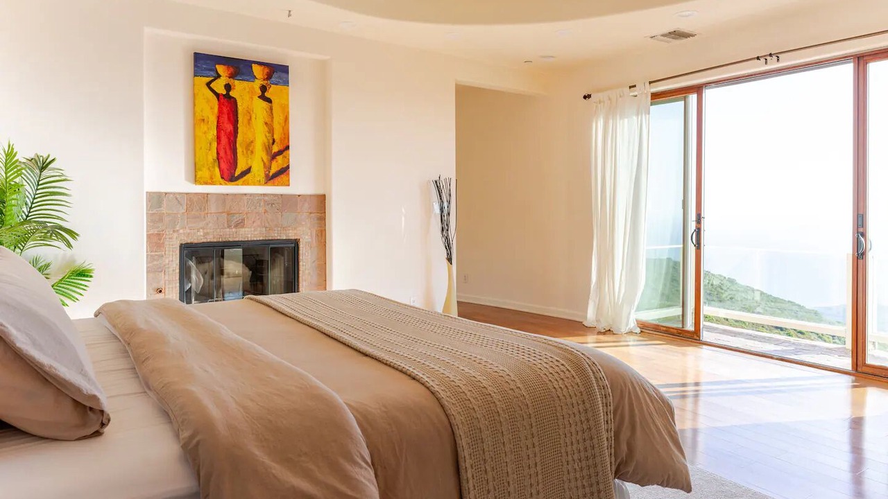 Photo of Bedroom in Malibu