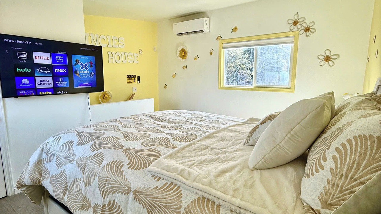 Photo of Bedroom in South San Gabriel