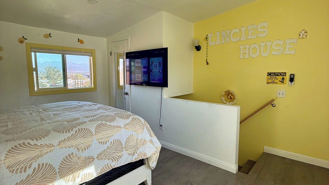 Photo of Bedroom in South San Gabriel