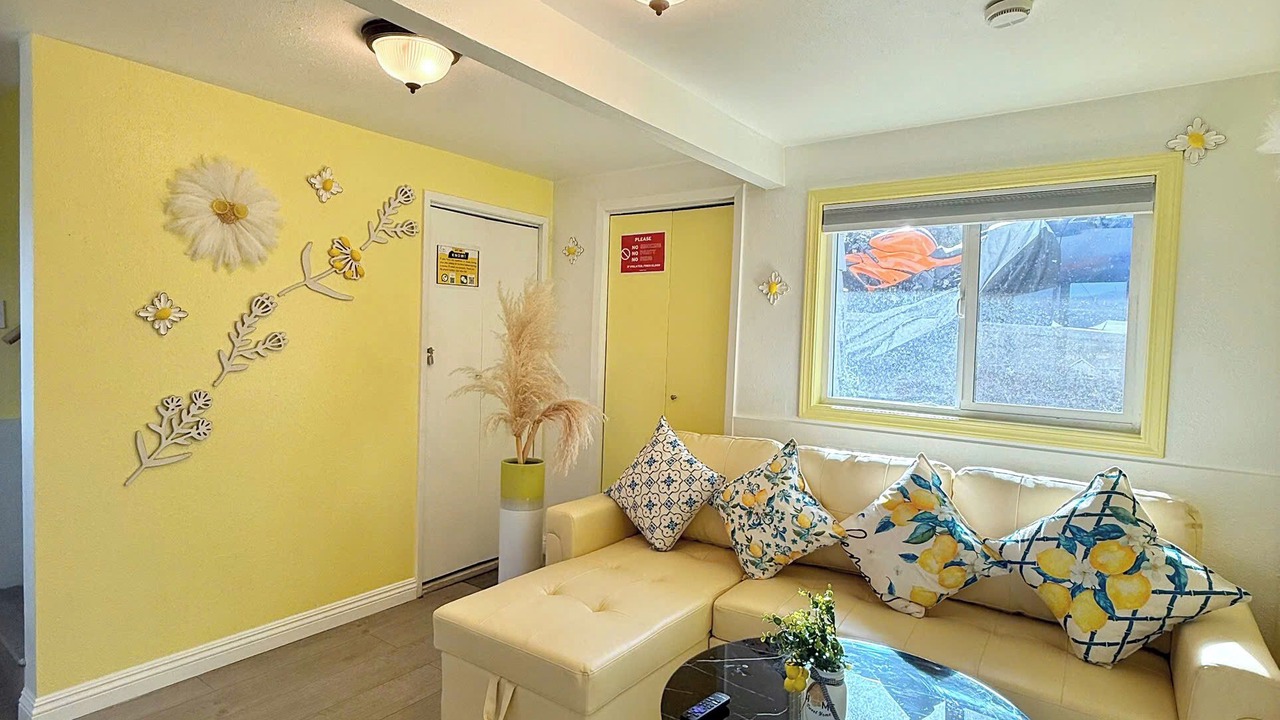 Photo of Livingroom in South San Gabriel
