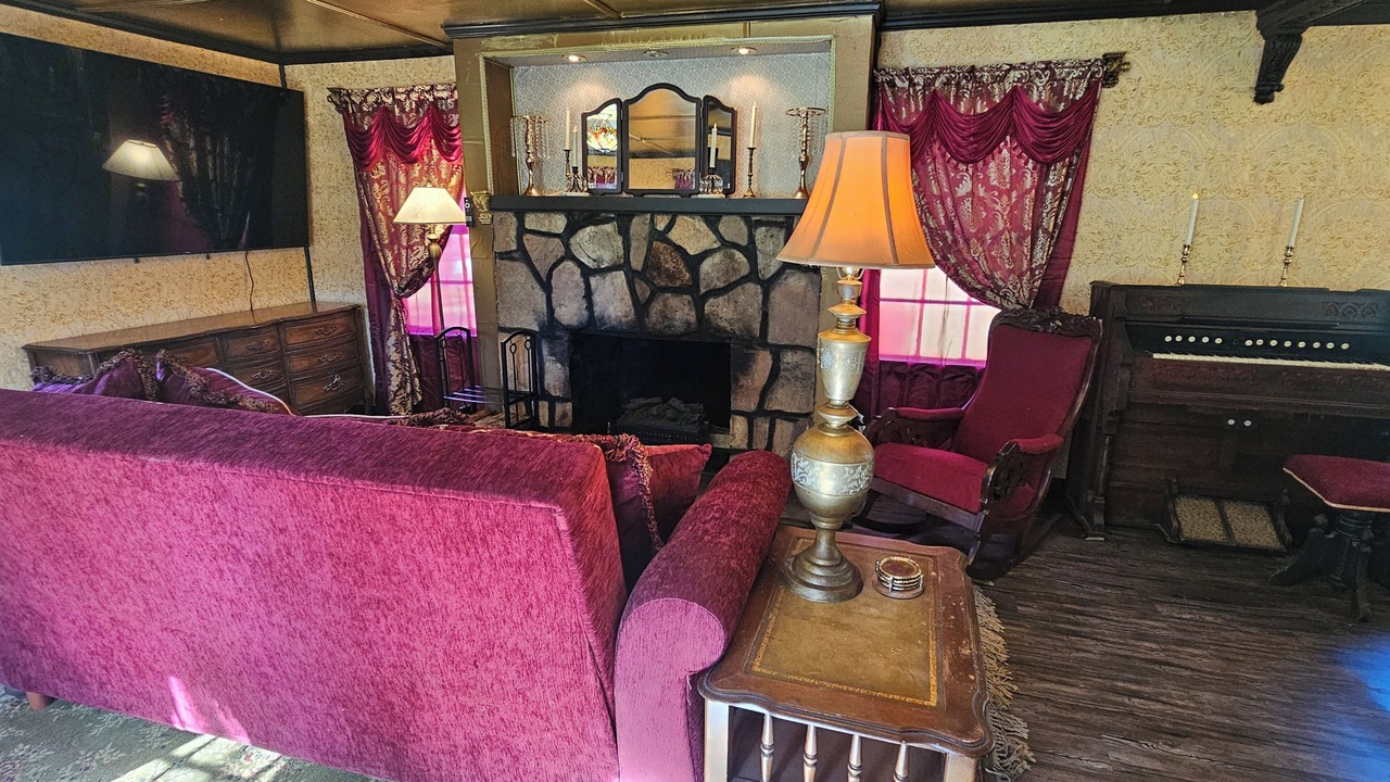 Photo of Livingroom in Mariposa