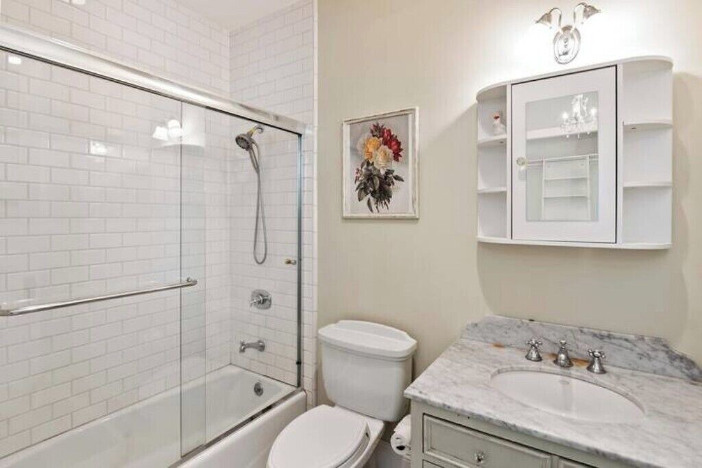 Photo of Bathroom in Moorpark