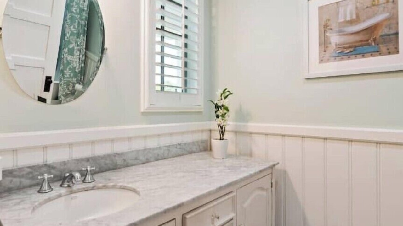 Photo of Bathroom in Moorpark