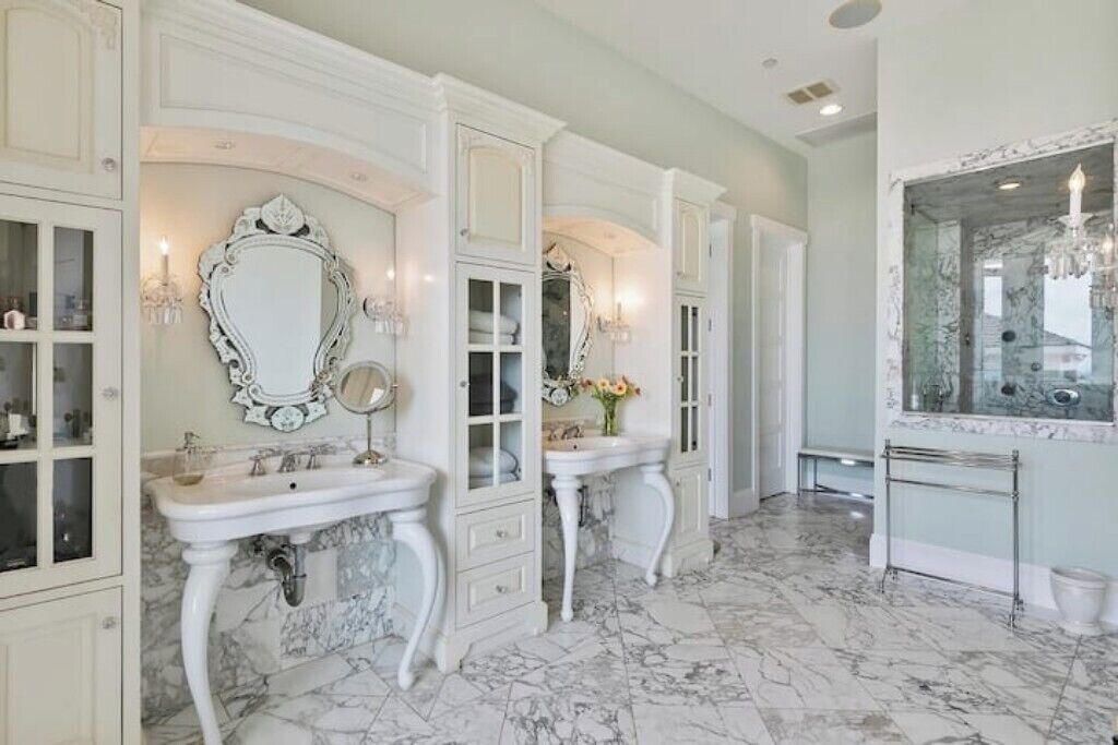 Photo of Bathroom in Moorpark