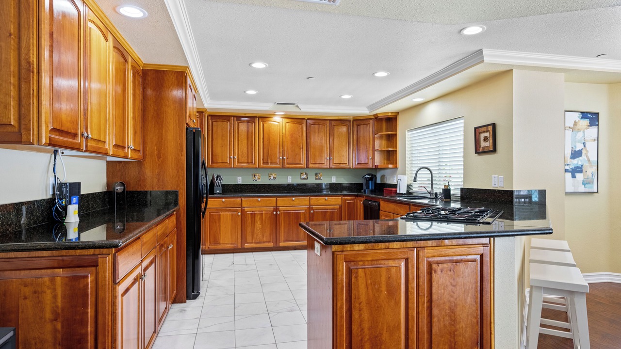 Photo of Kitchen in La Sierra Hills