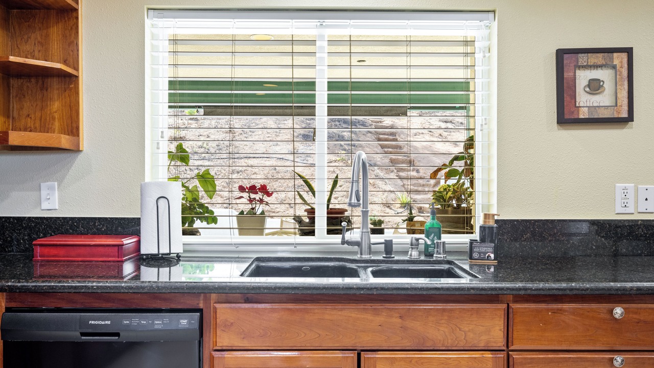 Photo of Kitchen in La Sierra Hills