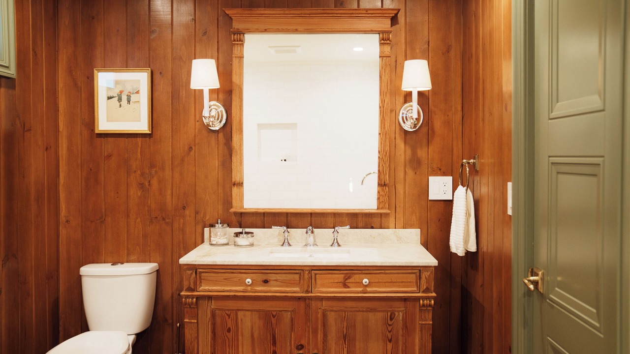 Photo of Bathroom in Whispering Forest