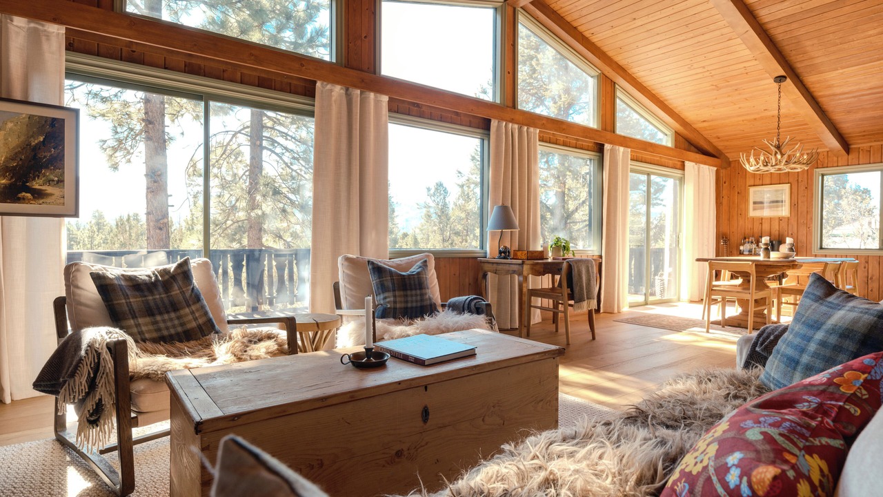 Photo of Livingroom in Whispering Forest