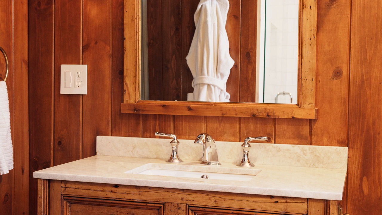Photo of Bathroom in Whispering Forest
