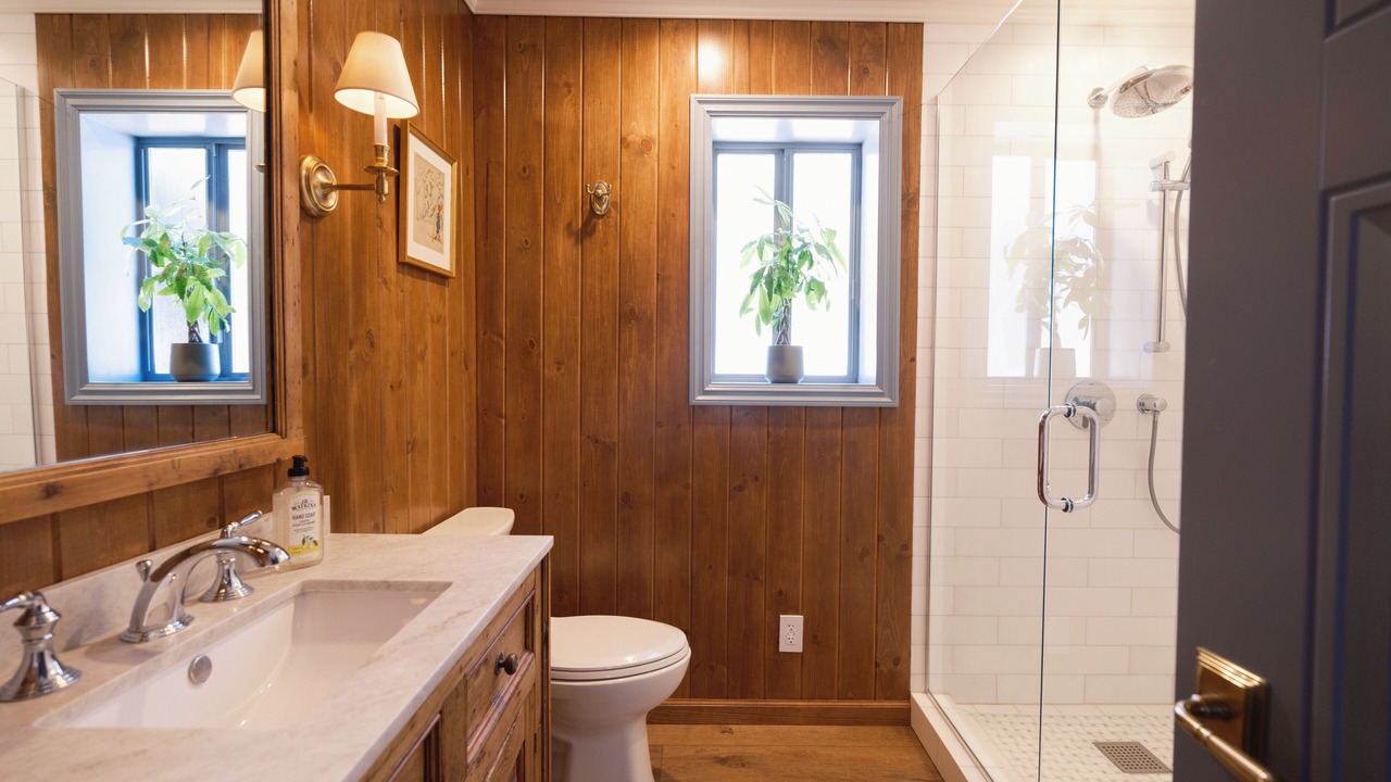 Photo of Bathroom in Whispering Forest