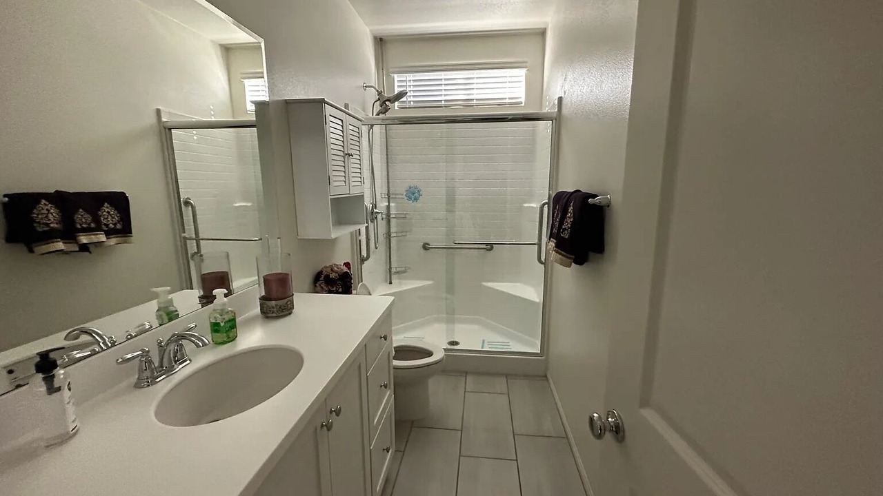 Photo of Bathroom in Canyon Lake