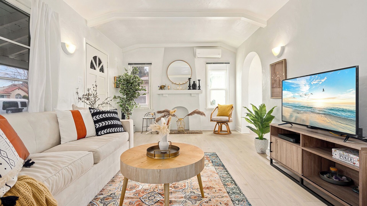 Photo of Livingroom in Inglewood