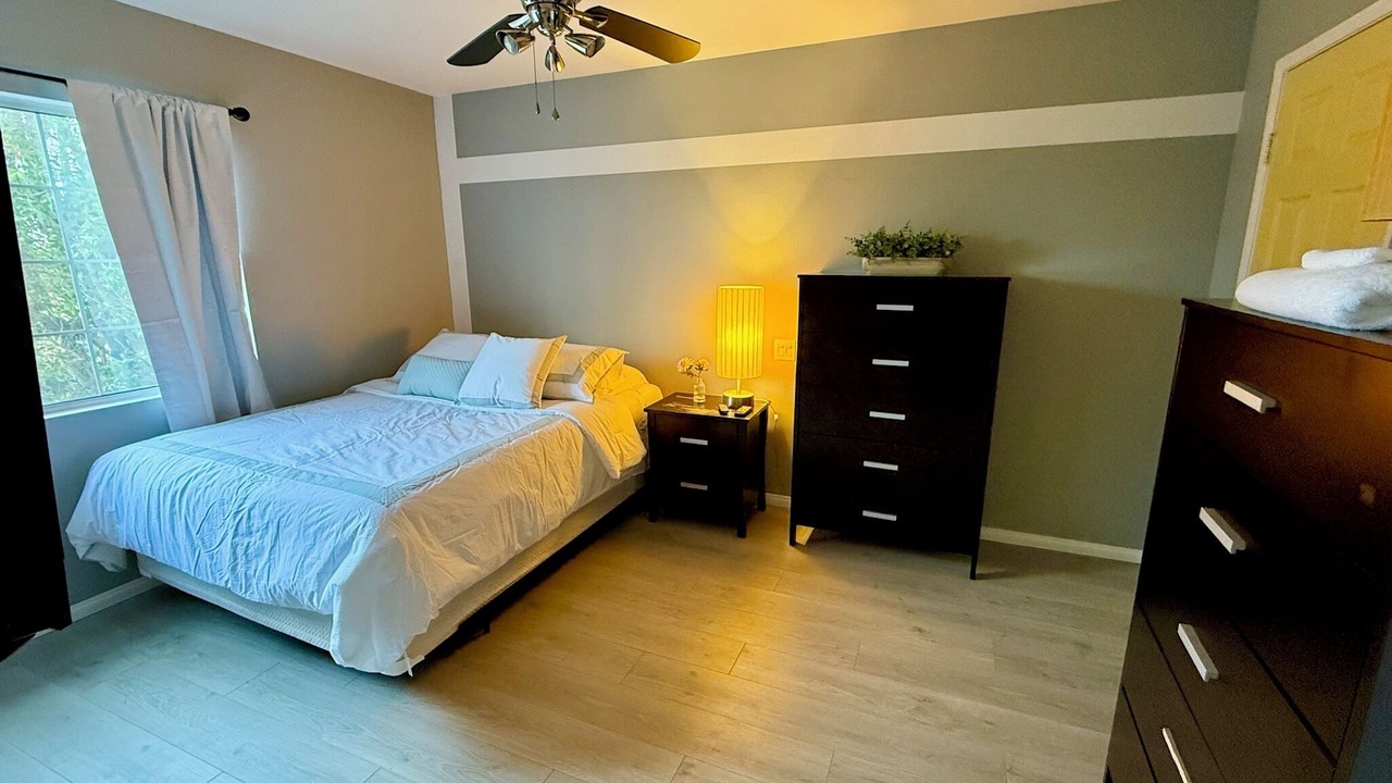 Photo of Bedroom in North Hollywood