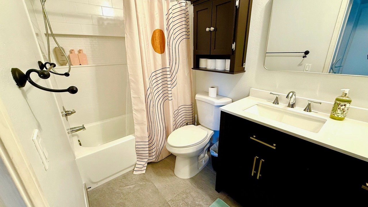 Photo of Bathroom in North Hollywood
