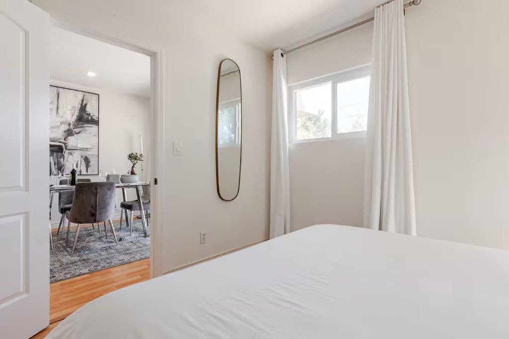 Photo of Bedroom in North Hollywood