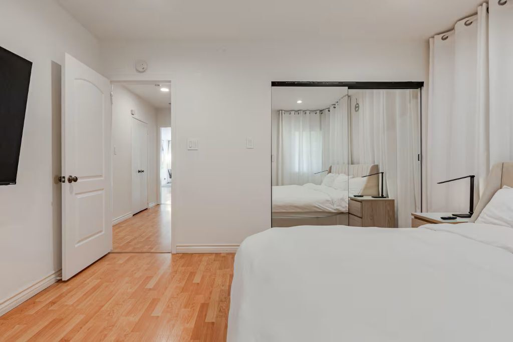 Photo of Bedroom in North Hollywood