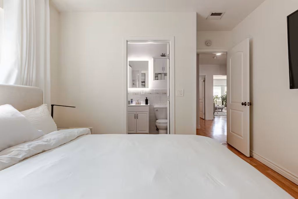 Photo of Bedroom in North Hollywood