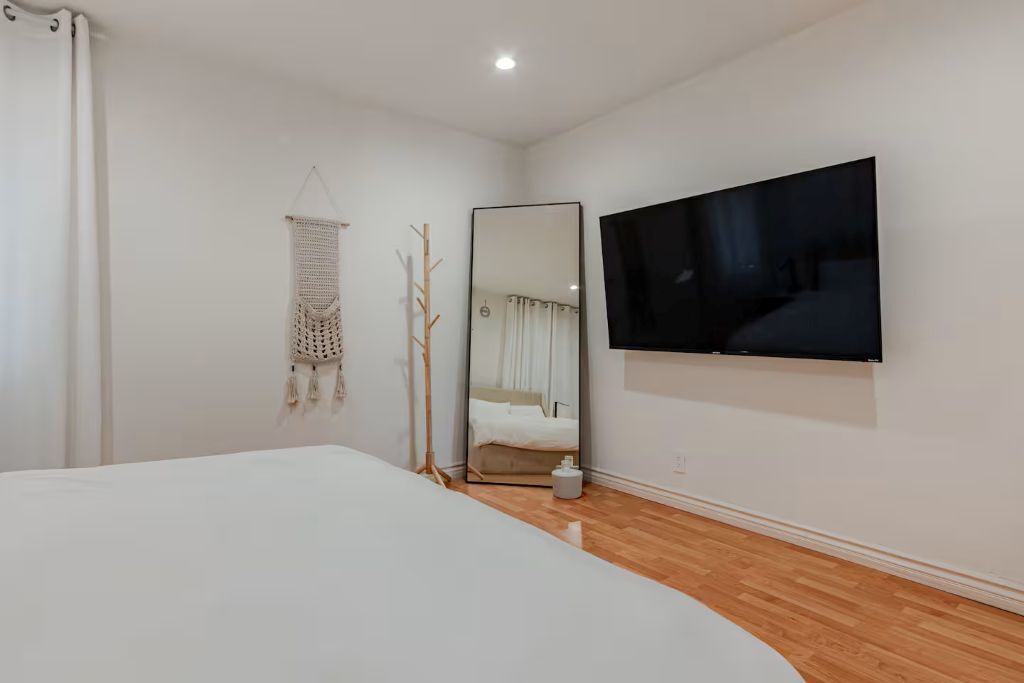 Photo of Bedroom in North Hollywood