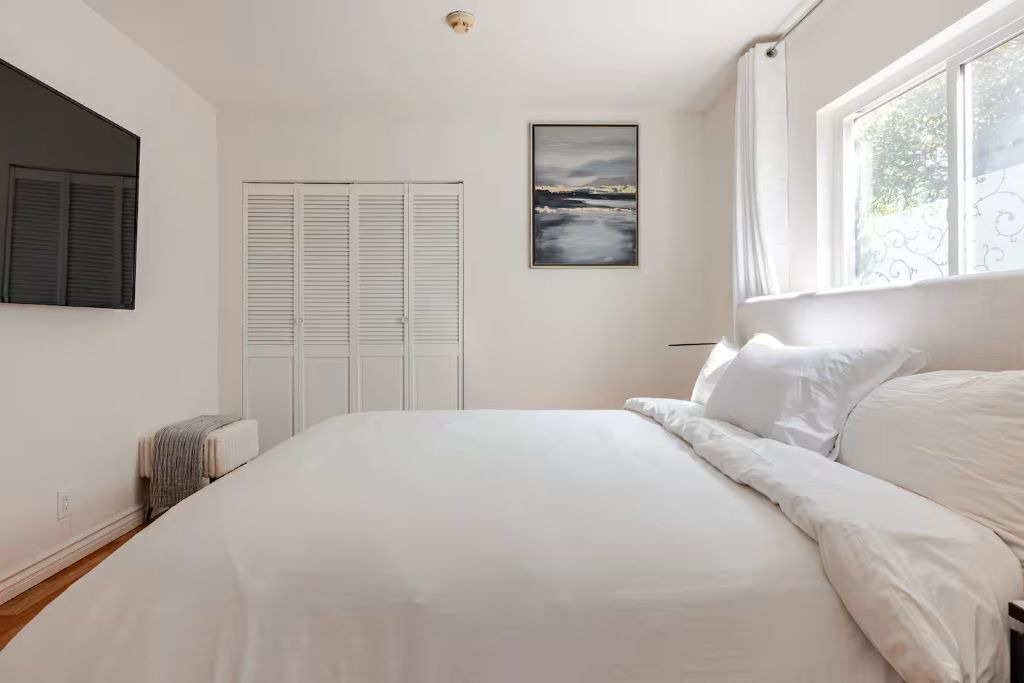 Photo of Bedroom in North Hollywood