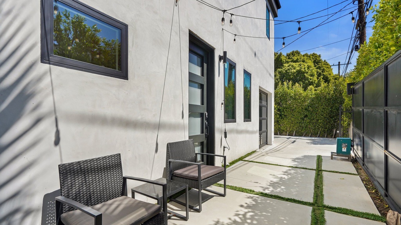 Photo of Patio Balcony in Mar Vista