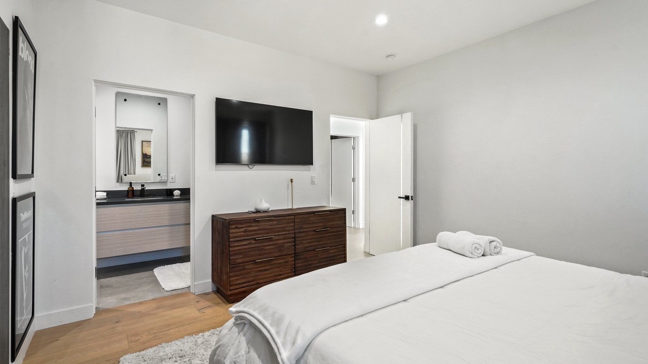 Photo of Bedroom in Mar Vista
