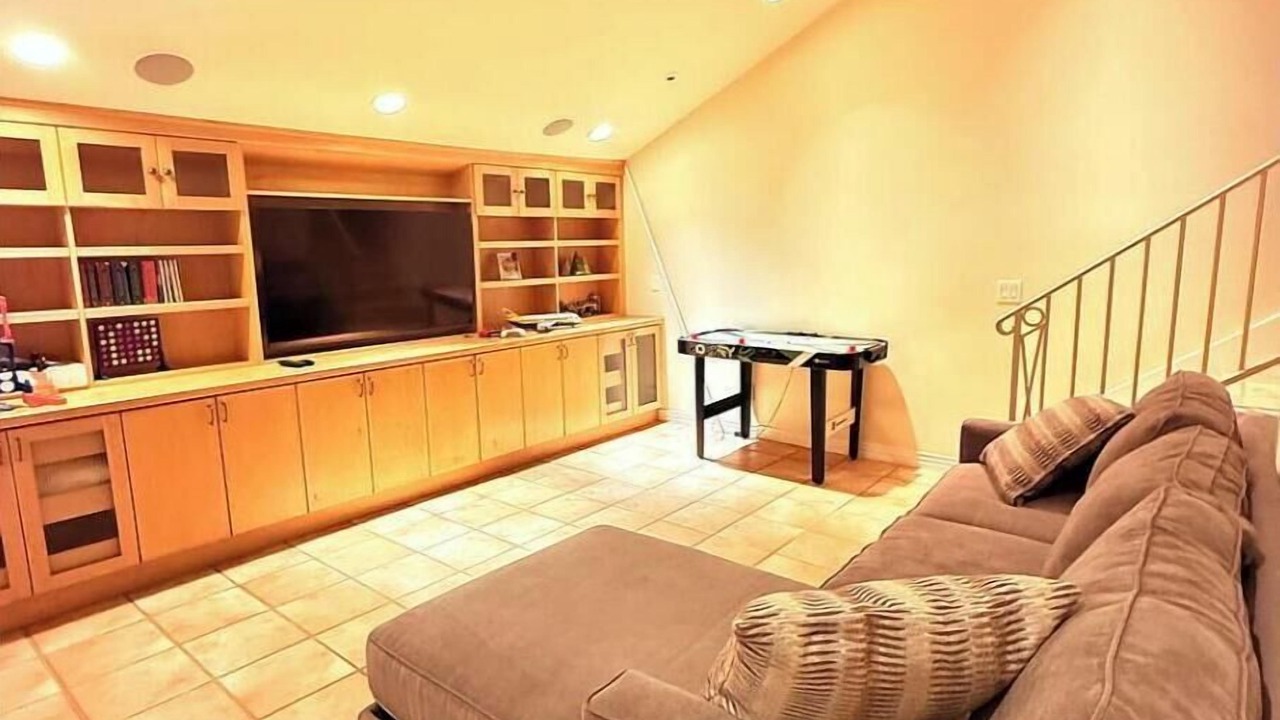Photo of Livingroom in Oxnard Shores