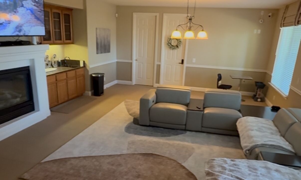 Photo of Livingroom in Auburn
