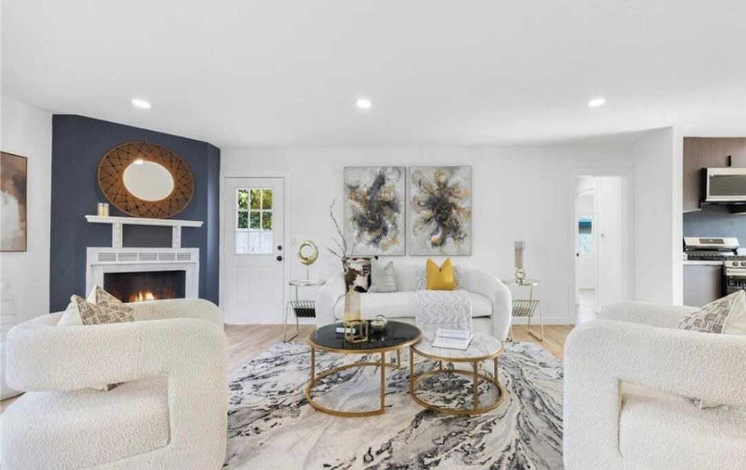 Photo of Livingroom in Glendora