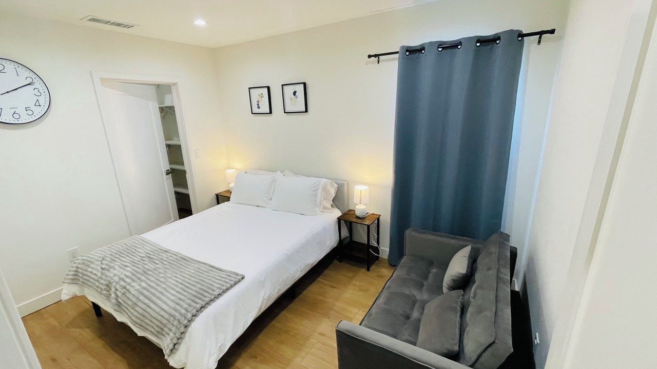 Photo of Bedroom in Encino
