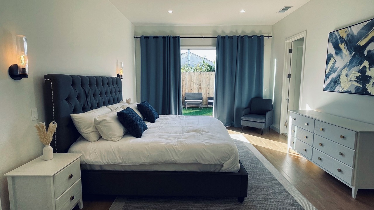 Photo of Bedroom in Encino