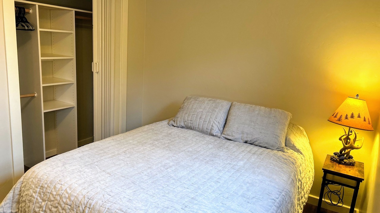 Photo of Bedroom in Loleta