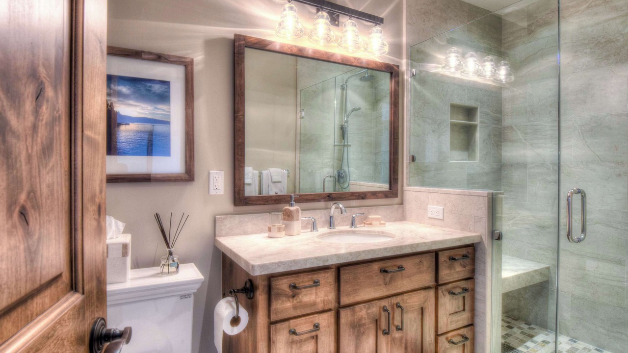 Photo of Bathroom in Tahoma