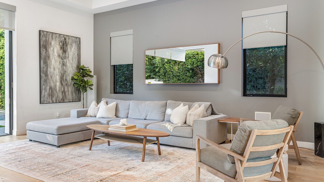 Photo of Livingroom in Melrose