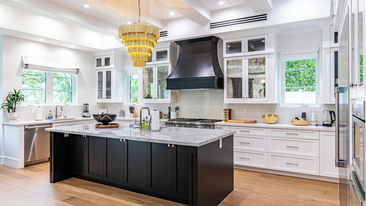 Photo of Kitchen in Tarzana