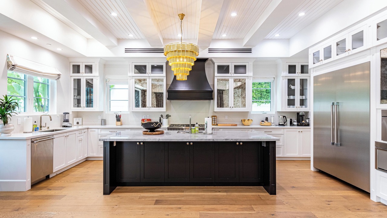 Photo of Kitchen in Tarzana