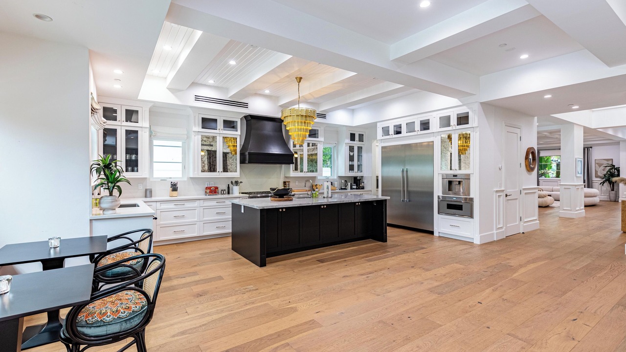 Photo of Kitchen in Tarzana
