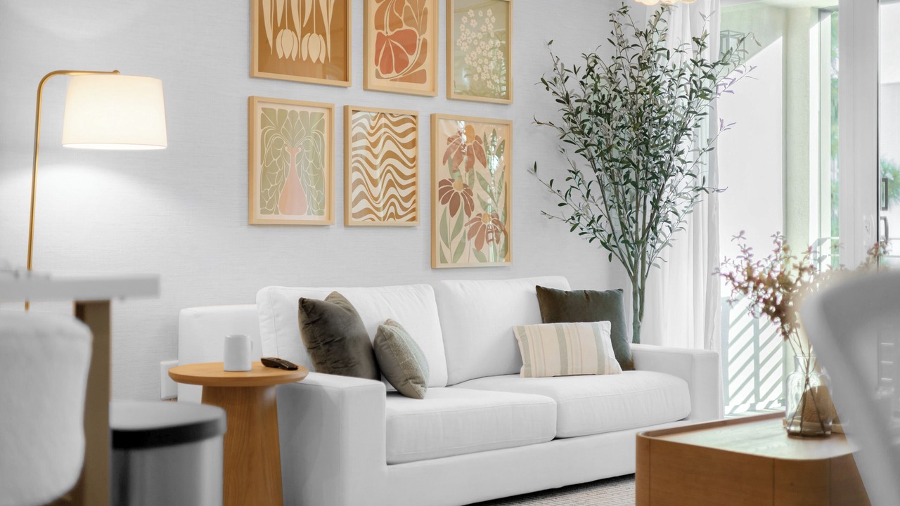 Photo of Livingroom in Costa Mesa