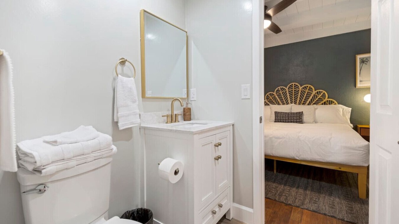 Photo of Bathroom in Vista
