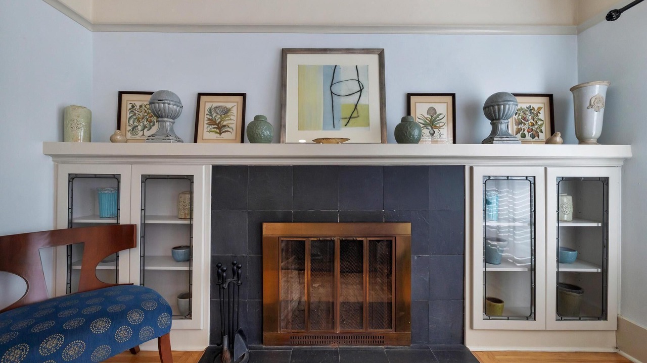 Photo of Livingroom in Village of La Jolla