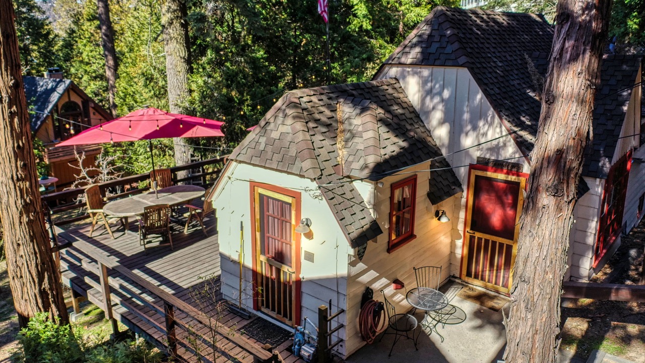 Photo of Outdoor in Cedar Glen