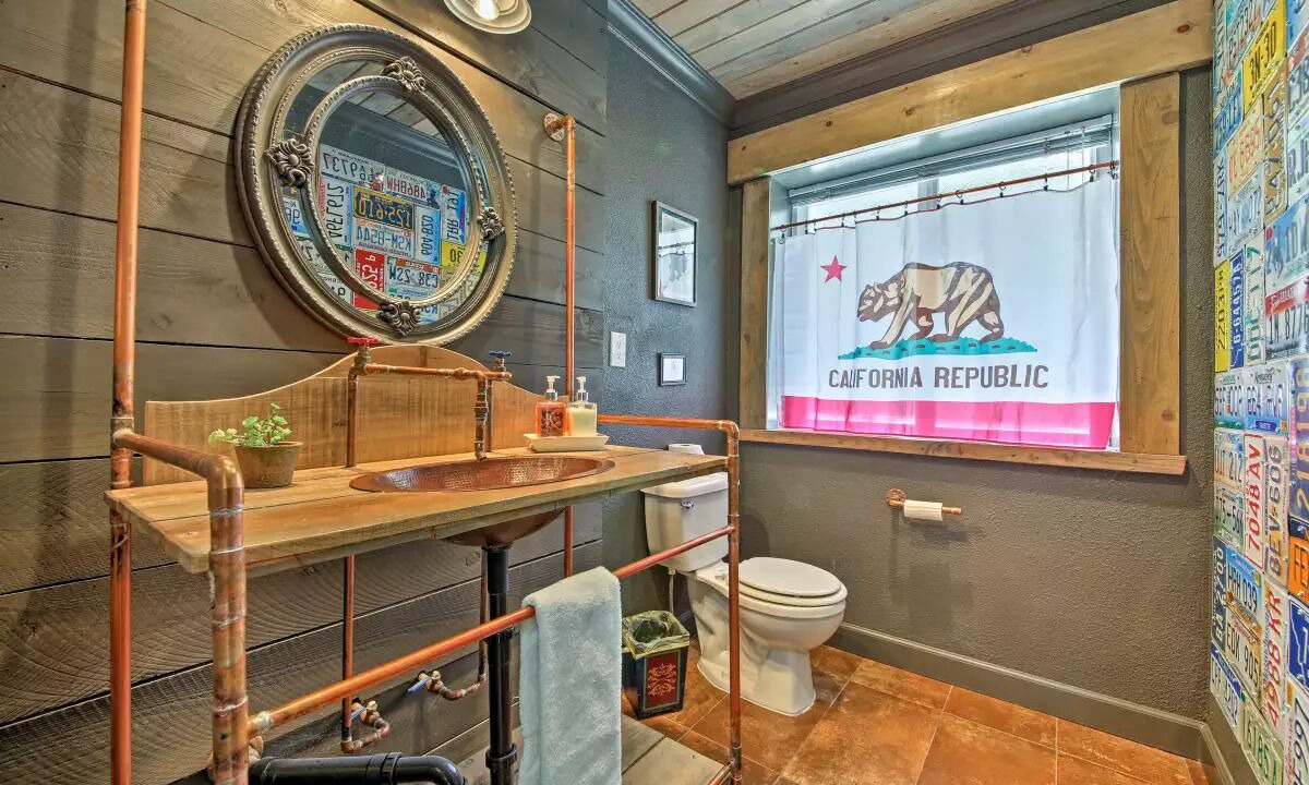 Photo of Bathroom in Moonridge