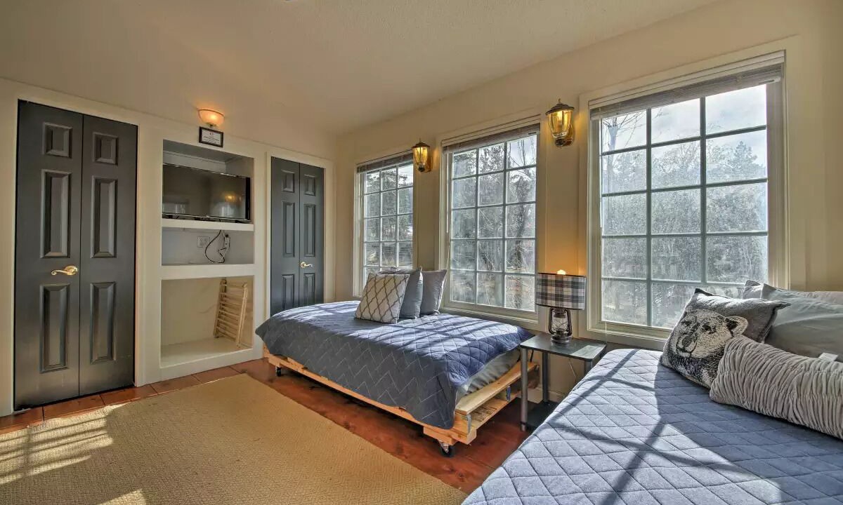 Photo of Bedroom in Moonridge