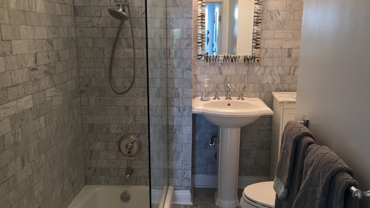 Photo of Bathroom in Hollywood Hills West