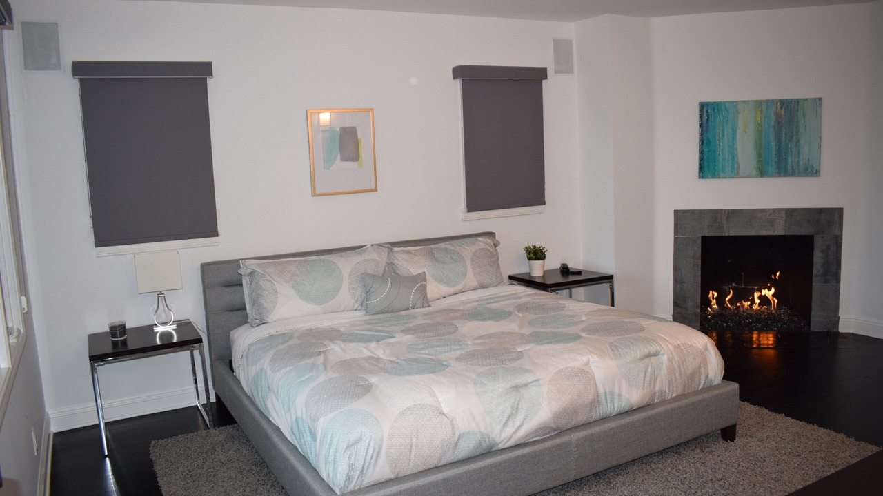 Photo of Bedroom in Hollywood Hills West