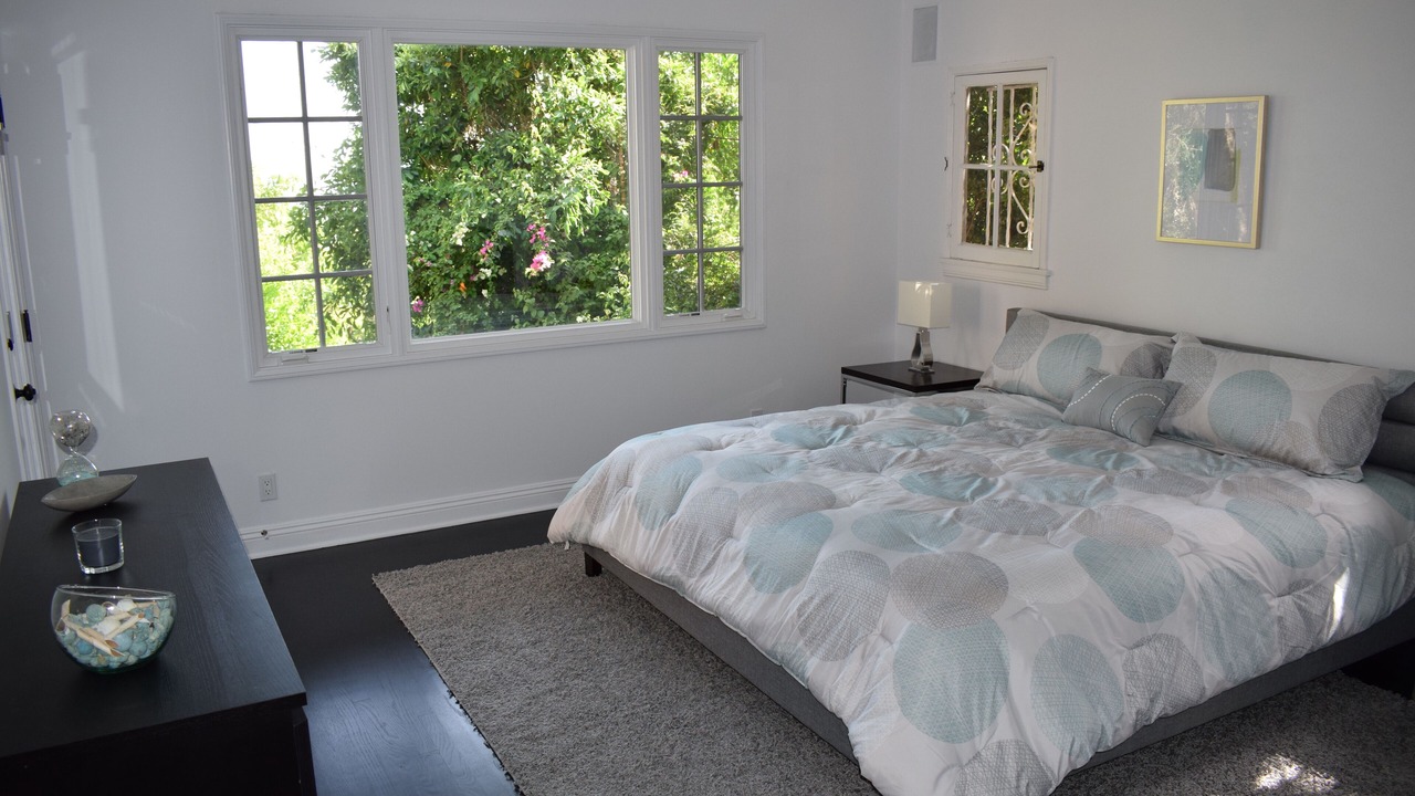 Photo of Bedroom in Hollywood Hills West