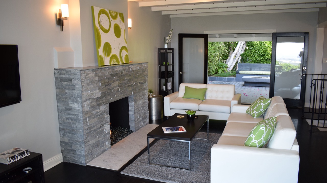 Photo of Livingroom in Hollywood Hills West