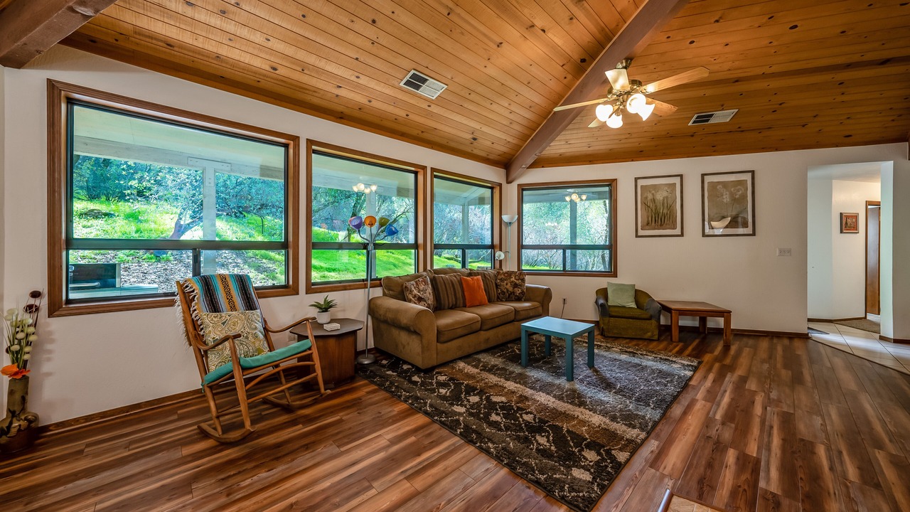 Photo of Livingroom in Three Rivers