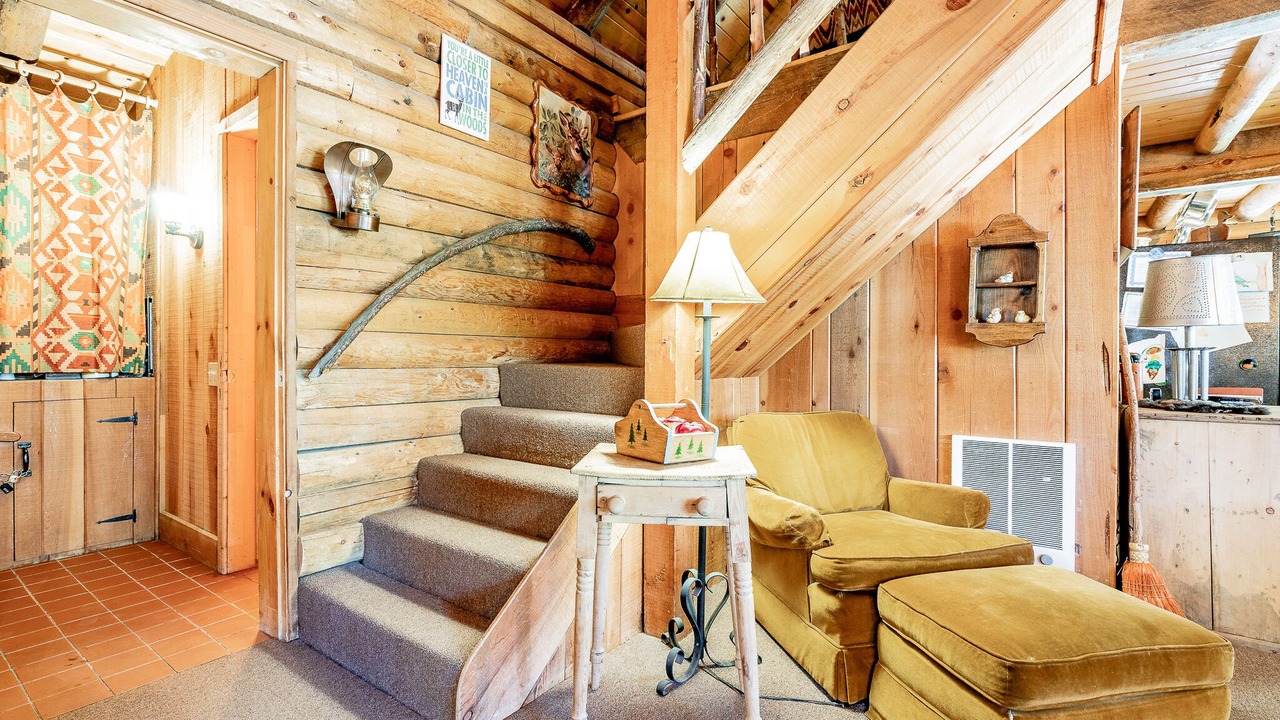 Photo of Livingroom in Pine Mountain Club