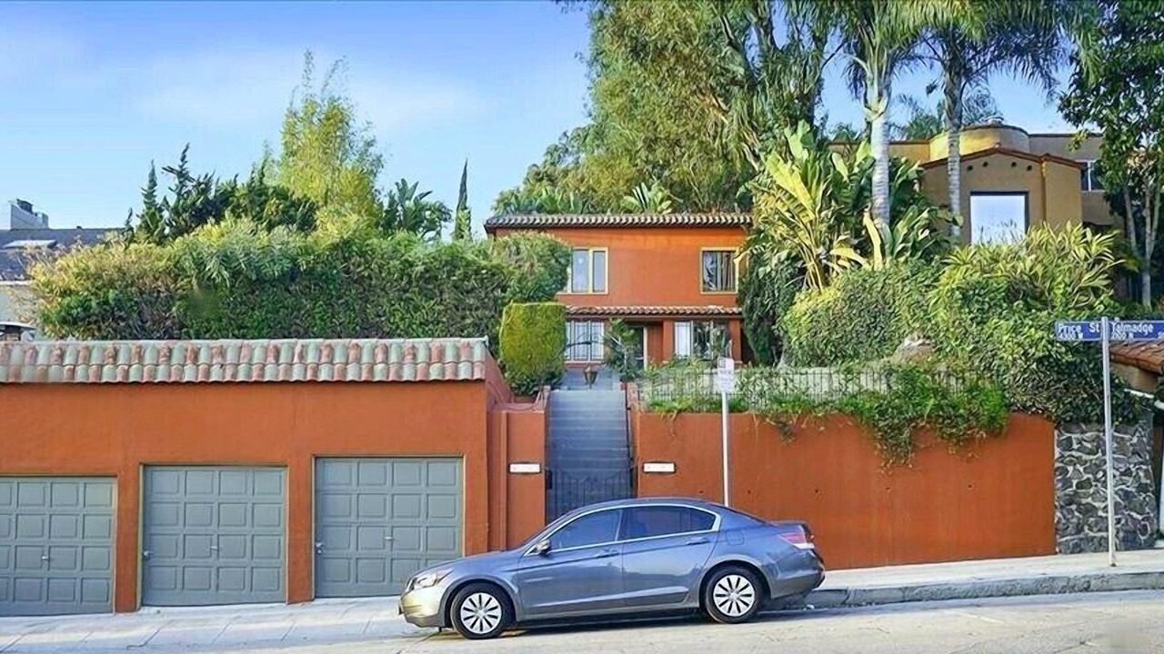 Photo of Others in Los Feliz