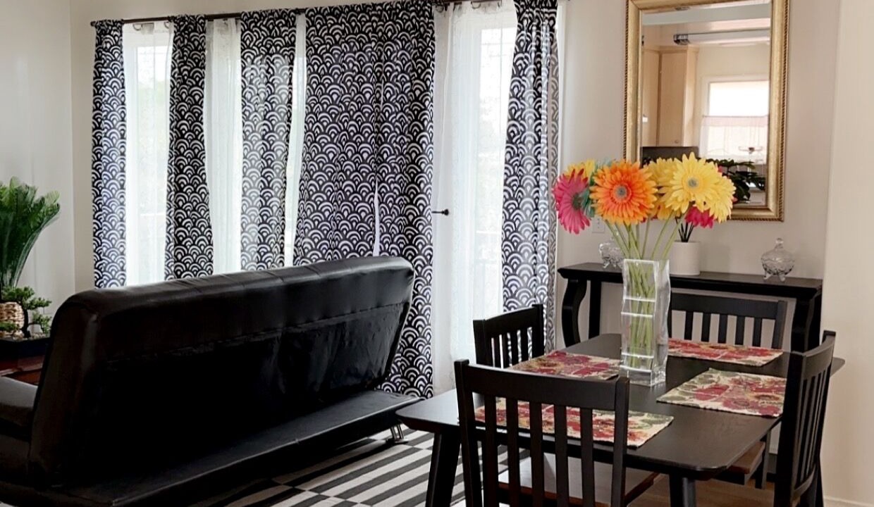 Photo of Livingroom in Eastside